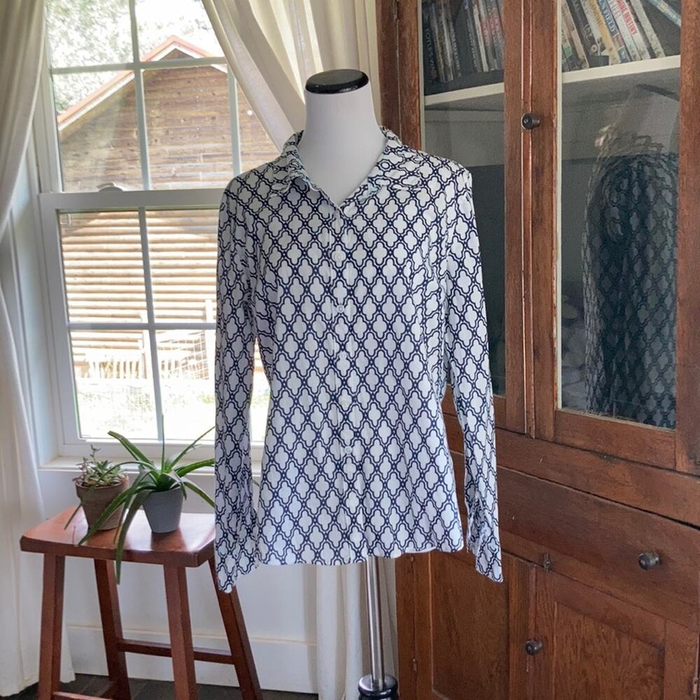 Crown & Ivy Blue & White Cotton Buttondown, Size M